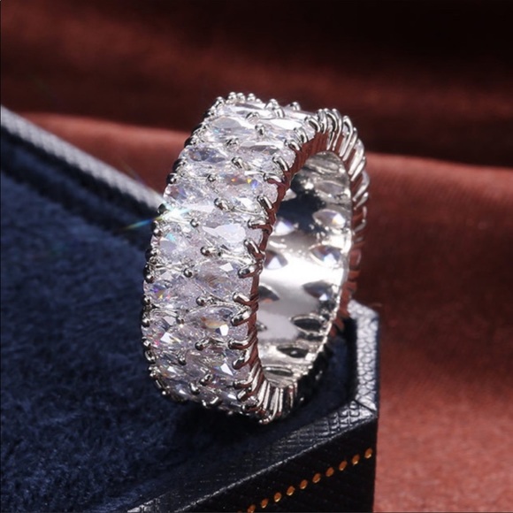 NEW 925 STERLING SILVER ETERNITY DIAMOND RING - Picture 5 of 8